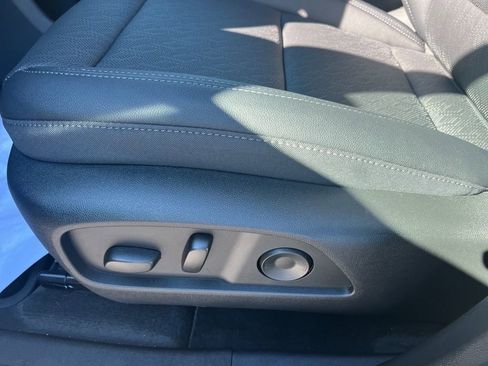 New 2026 Chevrolet Equinox LT w/ Convenience Package II image 26