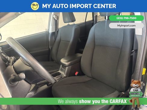 Used 2018 Toyota RAV4 LE w/ All Weather Liner Package AWD/4WD image 13