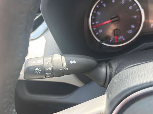 Used 2019 Toyota RAV4 XLE Premium w/ Cold Weather Package AWD/4WD image 24