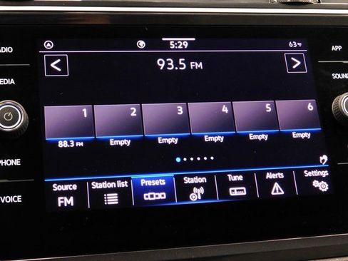 Used 2024 Volkswagen Tiguan S image 35