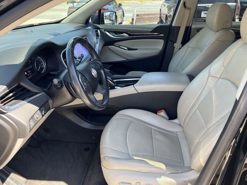 Used 2020 Buick Enclave Essence w/ Sound and Sites Package image 9