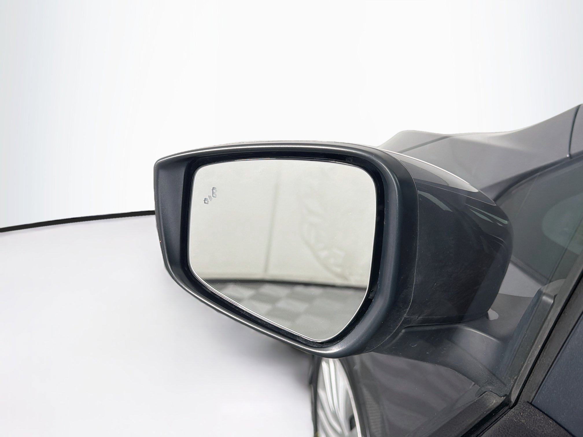 Used 2025 Nissan Leaf S FWD image 16
