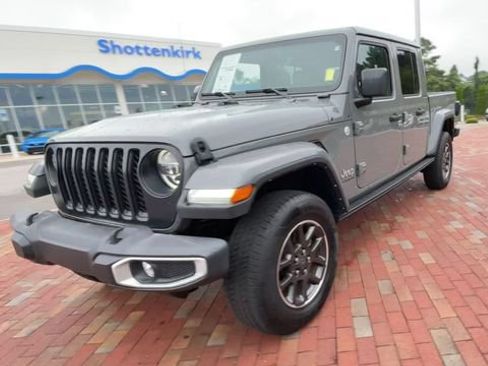 Used 2022 Jeep Gladiator Overland w/ Popular Equipment Package AWD/4WD image 4