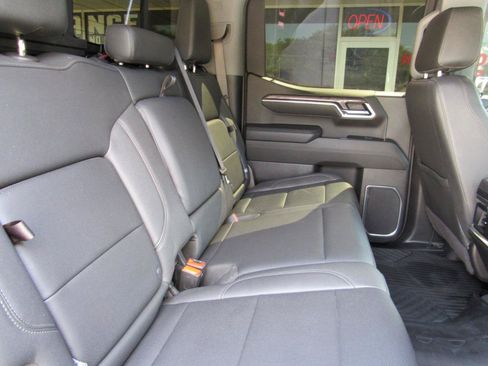 Used 2025 Chevrolet Silverado 1500 LTZ w/ LTZ Premium Package AWD/4WD image 39