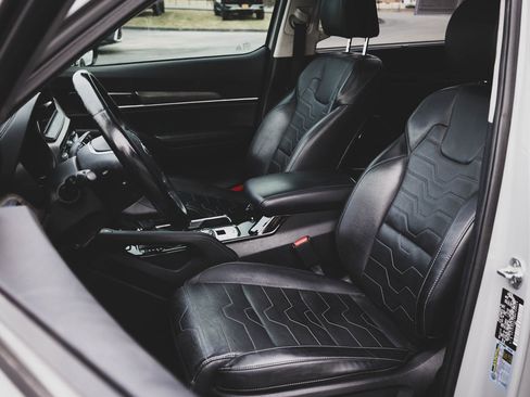 Used 2021 Kia Telluride SX w/ SX Prestige Package image 23