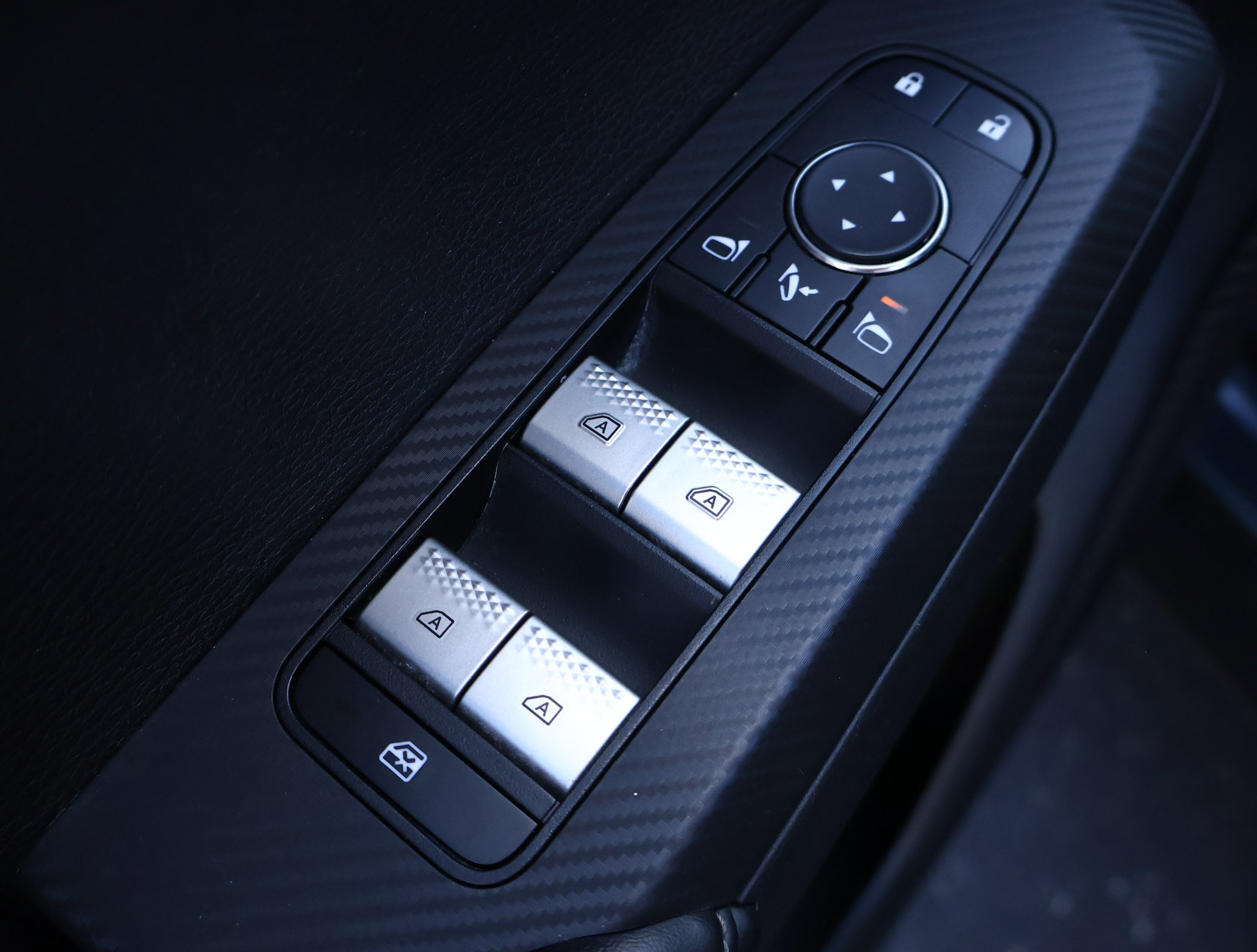 Used 2024 Mitsubishi Outlander SE FWD image 8