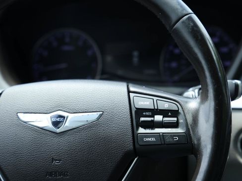 Used 2016 Hyundai Genesis 3.8 AWD/4WD image 18