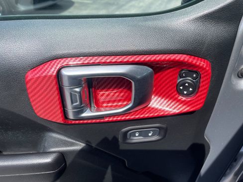 Used 2021 Jeep Wrangler Sport AWD/4WD image 13