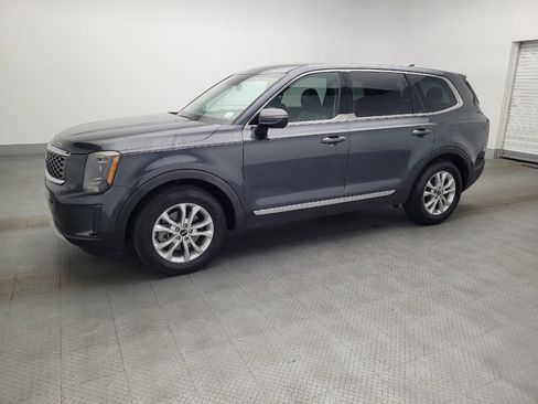 Used 2020 Kia Telluride LX image 2