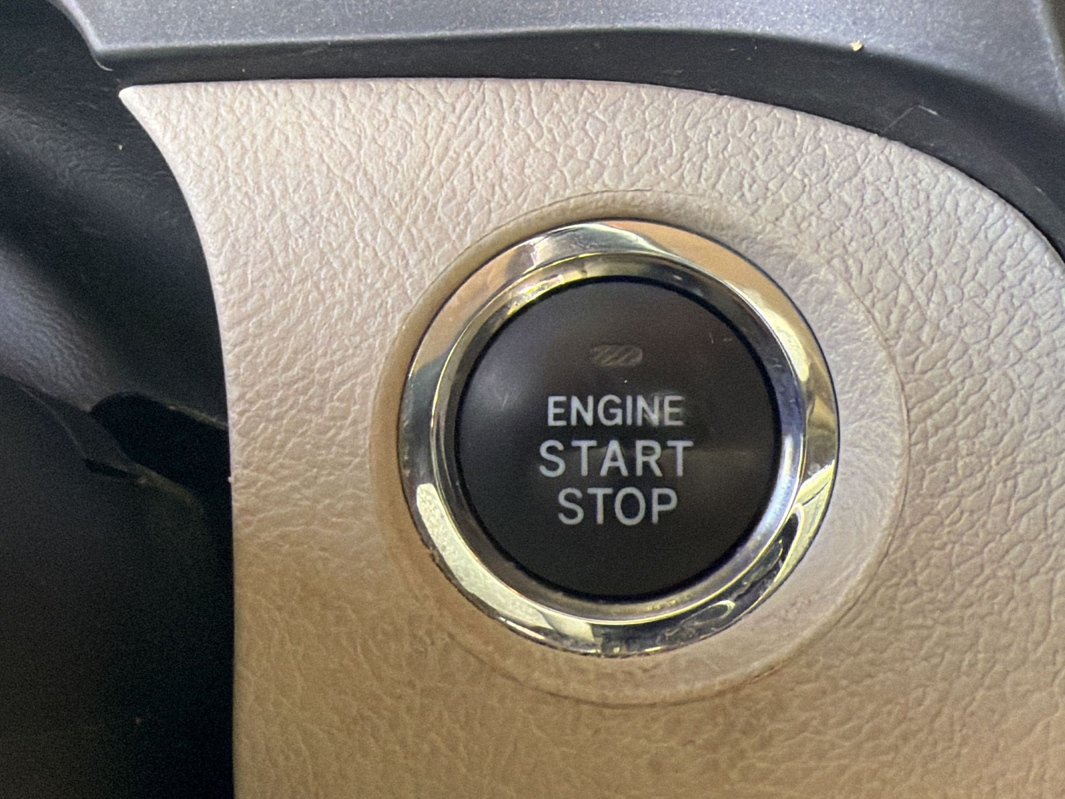 Used 2019 Toyota Sienna XLE Premium FWD image 17