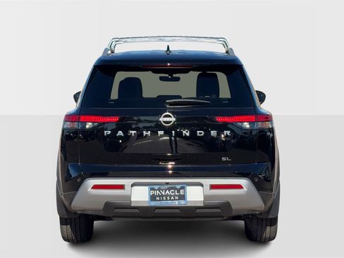 New 2025 Nissan Pathfinder SL image 4