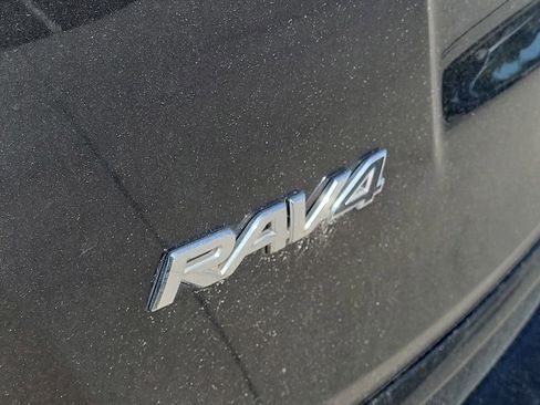 Used 2017 Toyota RAV4 SE w/ Advanced Technology Package image 8