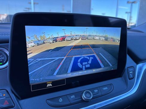 Used 2025 Chevrolet Blazer LT image 17