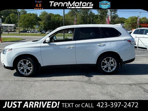 Used 2014 Mitsubishi Outlander SE AWD/4WD image 8