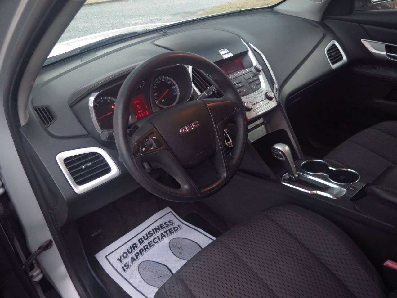 Used 2010 GMC Terrain SLE FWD image 7
