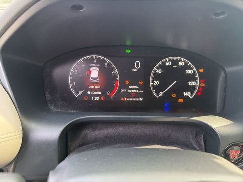 Certified 2023 Honda HR-V LX image 6