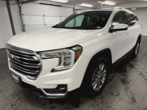 Certified 2023 GMC Terrain SLT w/ Tech Package image 4