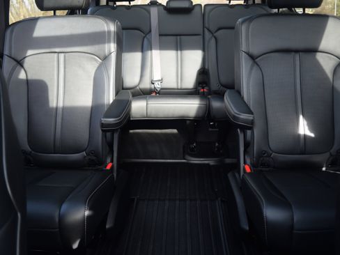 Used 2023 Jeep Wagoneer Series II image 15