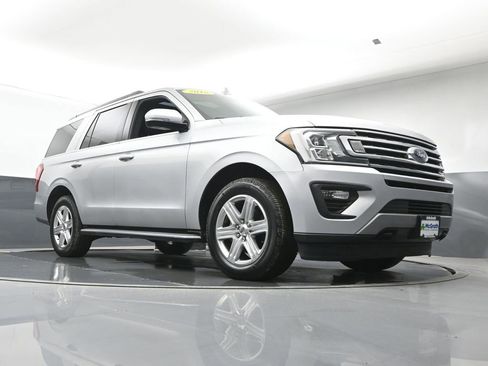 Used 2018 Ford Expedition XLT w/ Equipment Group 202A image 29