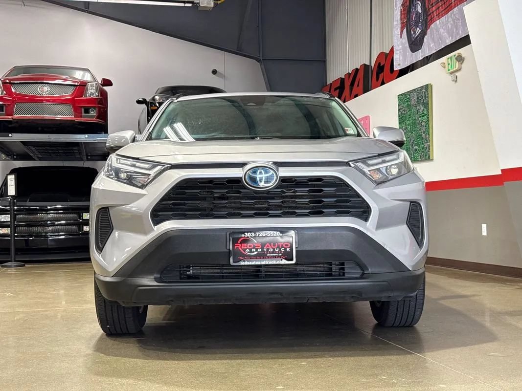 Used 2022 Toyota RAV4 XLE w/ Convenience Package AWD/4WD image 37