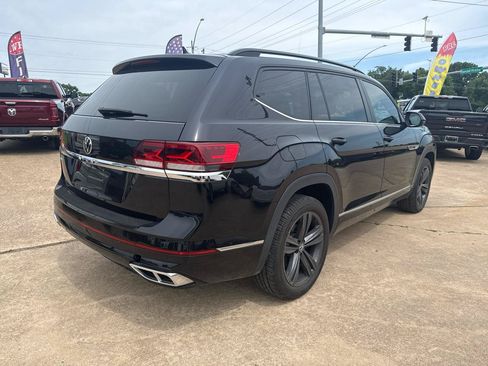 Used 2021 Volkswagen Atlas SE w/ Panoramic Sunroof Package FWD image 5