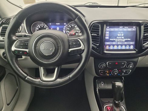 Used 2020 Jeep Compass Limited FWD image 22