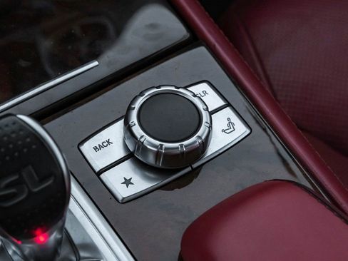 Used 2016 Mercedes-Benz SL 550 image 26