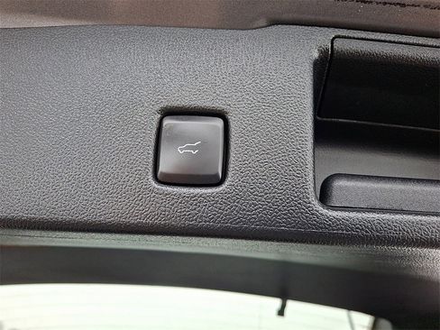 Used 2022 Ford Escape SEL image 29