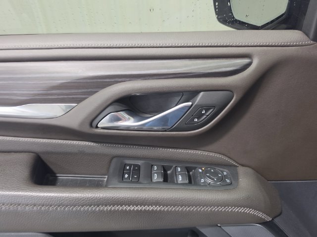 Used 2023 GMC Yukon Denali AWD/4WD image 15