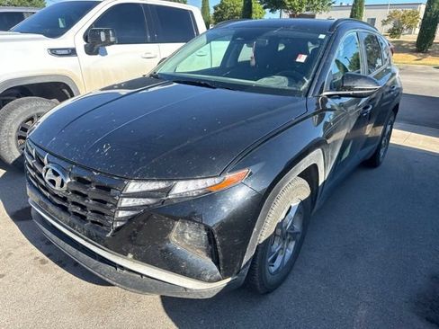 Used 2023 Hyundai Tucson SEL FWD image 3