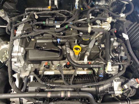 Used 2020 Ford Escape SE image 30