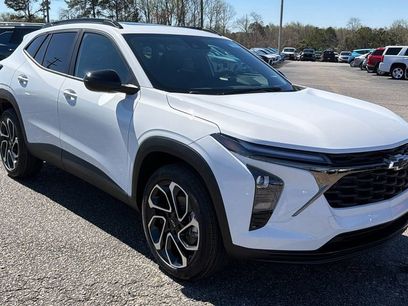 New 2026 Chevrolet Trax RS w/ Sunroof Package