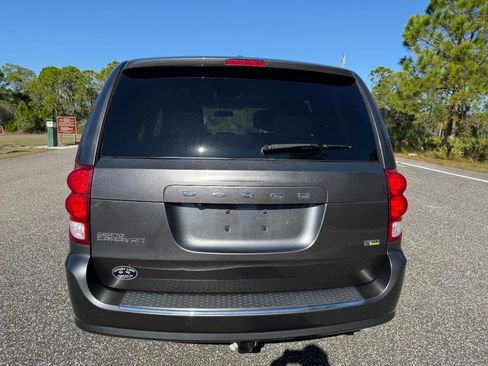 Used 2017 Dodge Grand Caravan SE w/ Power Window Group image 4