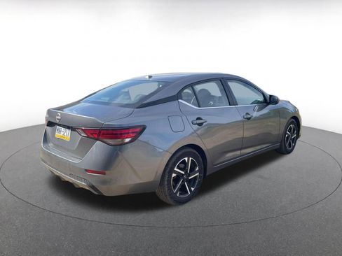 Used 2025 Nissan Sentra SV image 17