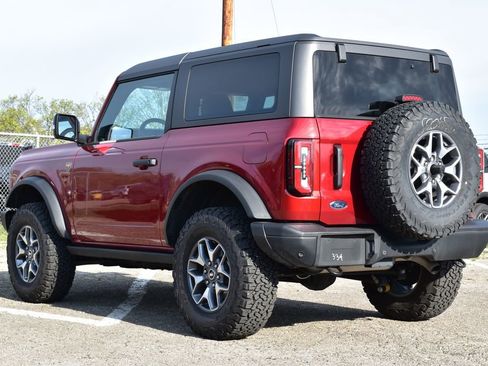 Certified 2025 Ford Bronco Badlands image 8