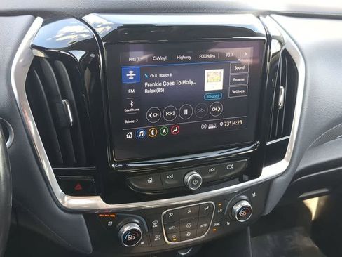Used 2020 Chevrolet Traverse Premier w/ LPO, Blackout Package AWD/4WD image 26