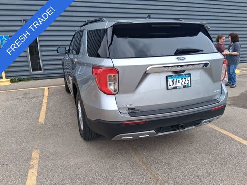 Used 2024 Ford Explorer XLT w/ Equipment Group 202A AWD/4WD image 4