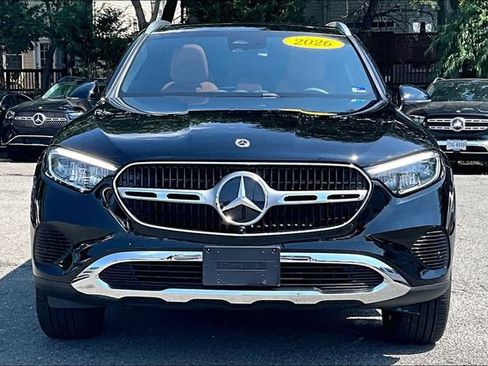 Used 2026 Mercedes-Benz GLC 300 4MATIC image 2