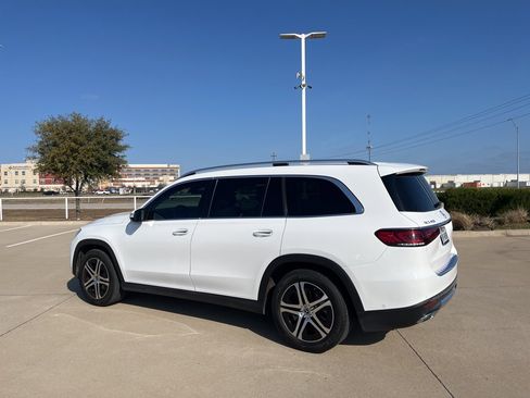 Used 2021 Mercedes-Benz GLS 450 4MATIC image 4