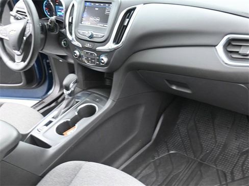 Used 2024 Chevrolet Equinox LT image 28