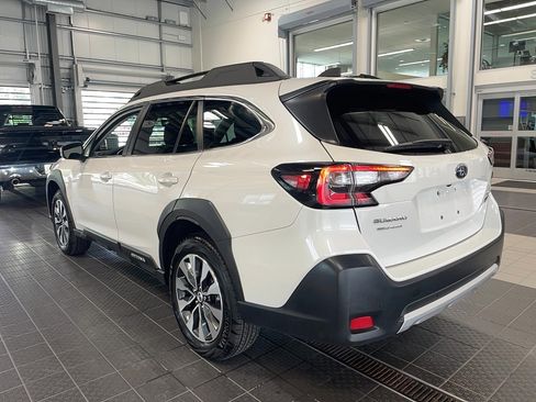 Used 2024 Subaru Outback Limited image 18