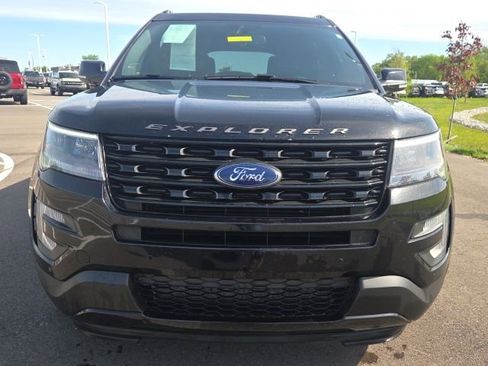 Used 2017 Ford Explorer Sport AWD/4WD image 3