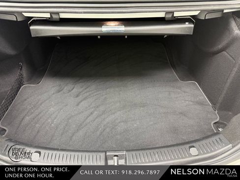 Used 2017 Mercedes-Benz E 300 4MATIC image 40