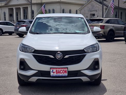 Used 2022 Buick Encore GX Preferred w/ Cold Weather Comfort Package FWD image 2