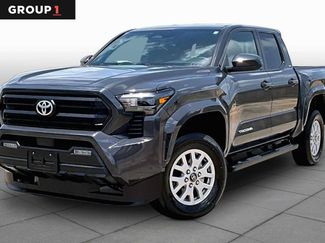 Used 2025 Toyota Tacoma SR5 w/ SR5 Upgrade Package AWD/4WD video 1