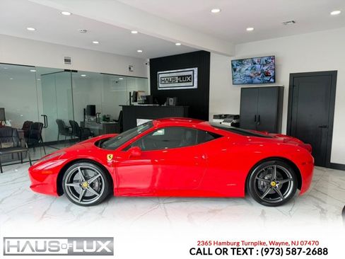 Used 2013 Ferrari 458 Italia Coupe RWD image 9