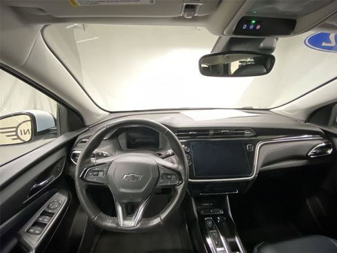 Used 2022 Chevrolet Bolt EUV LT w/ Convenience Package FWD image 29