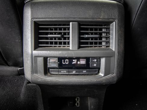Used 2019 Volkswagen Atlas SE w/ Towing Package FWD image 24