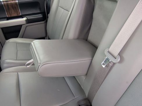 Used 2019 Ford F150 Lariat w/ Trailer Tow Package RWD image 41