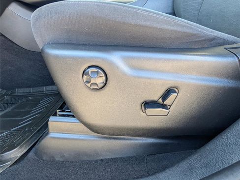 Used 2020 Dodge Durango SXT image 19